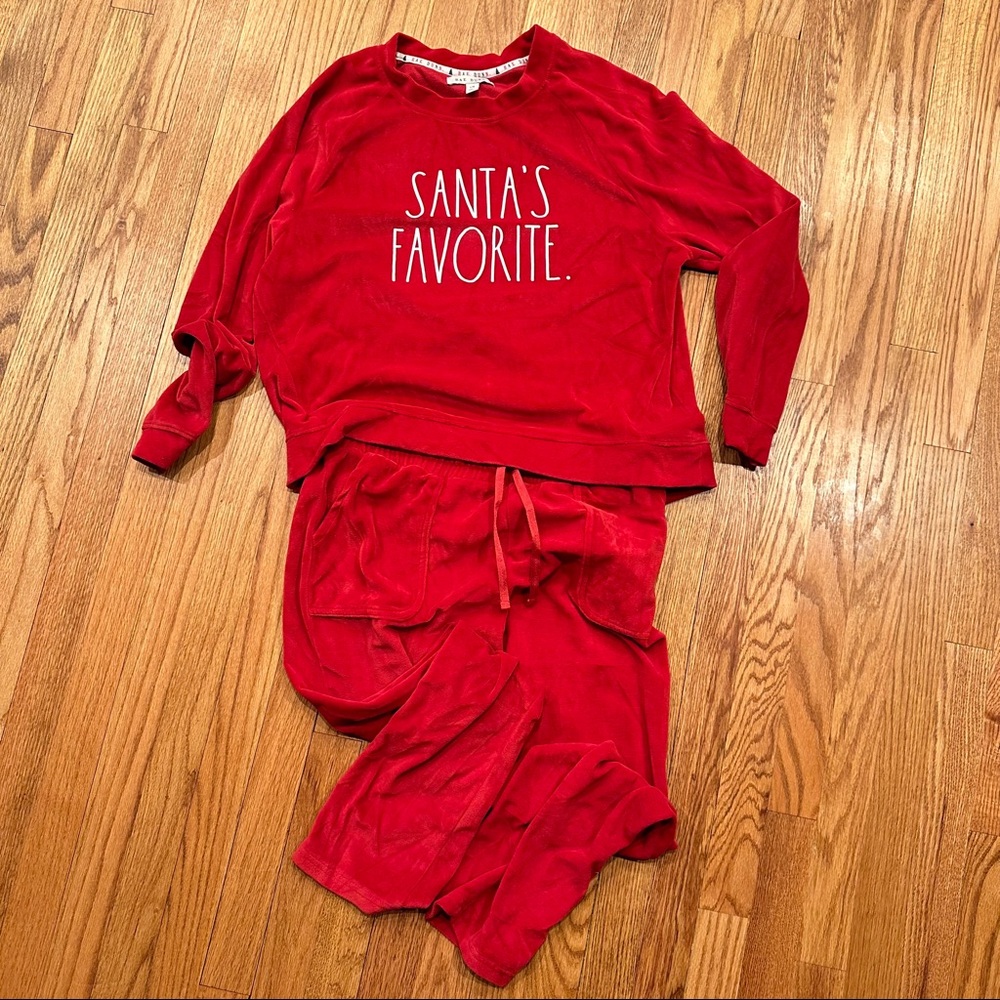 Rae Dunn lounge set